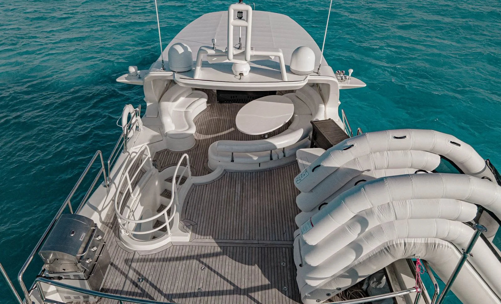 Azimut 85 — photo 5