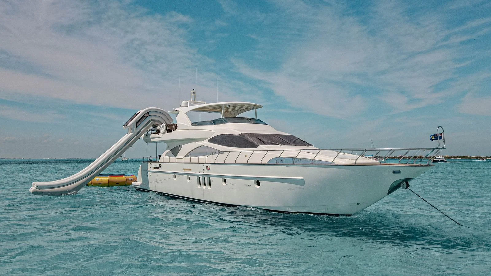 Azimut 85 — photo 1