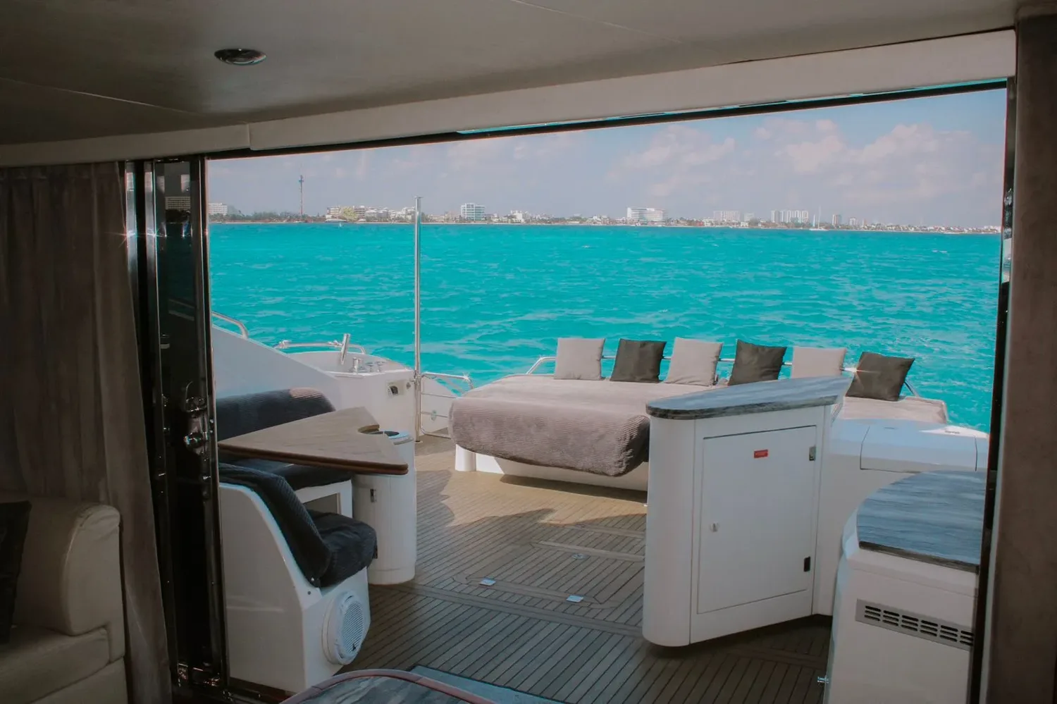 Sunseeker 82 — photo 18