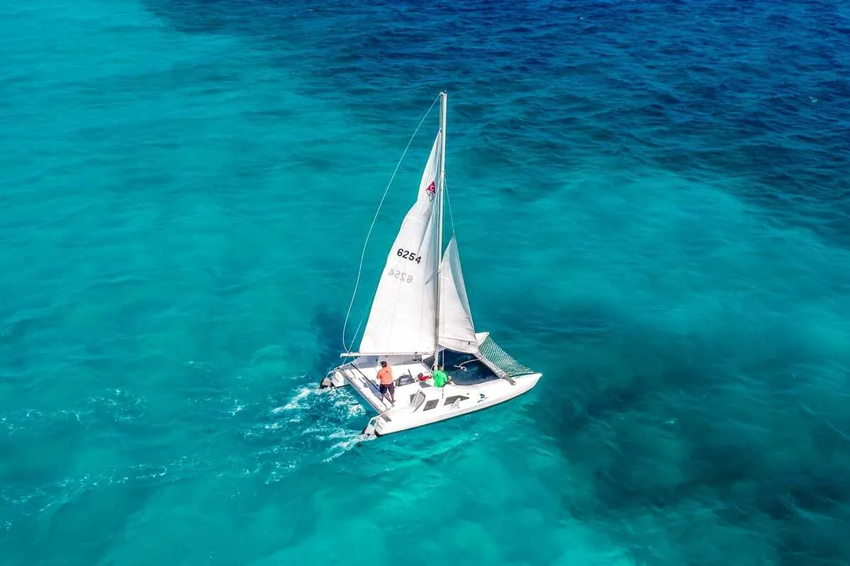 Small Family Catamaran Cancun 24 ft / 9 pax — photo 4
