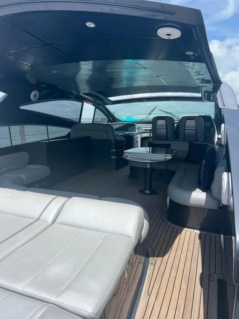 Pershing 63 — photo 10