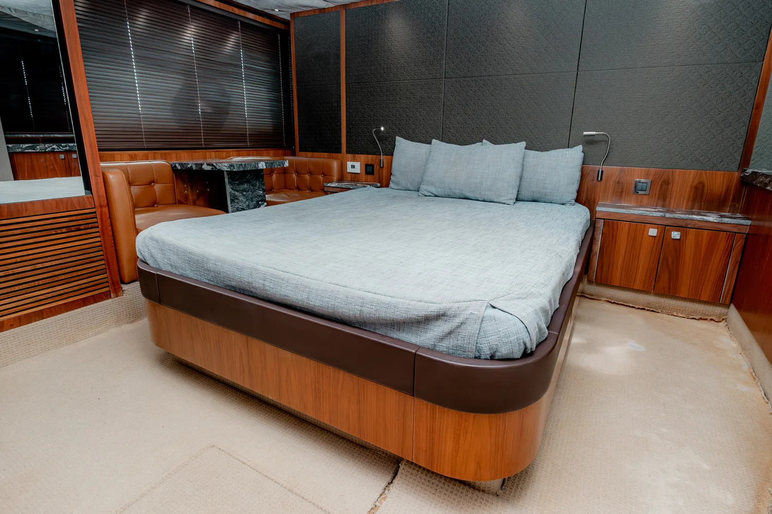 Sunseeker Predator 60 — photo 12