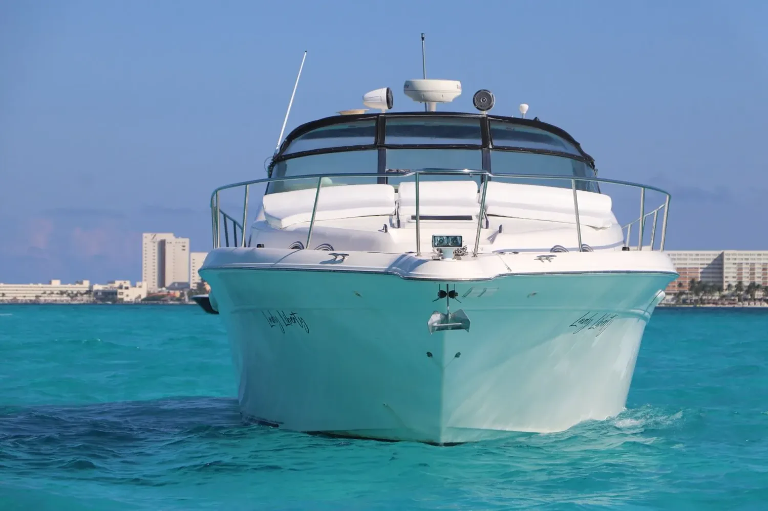 Sea Ray 46 "Lady Liberty" — photo 6