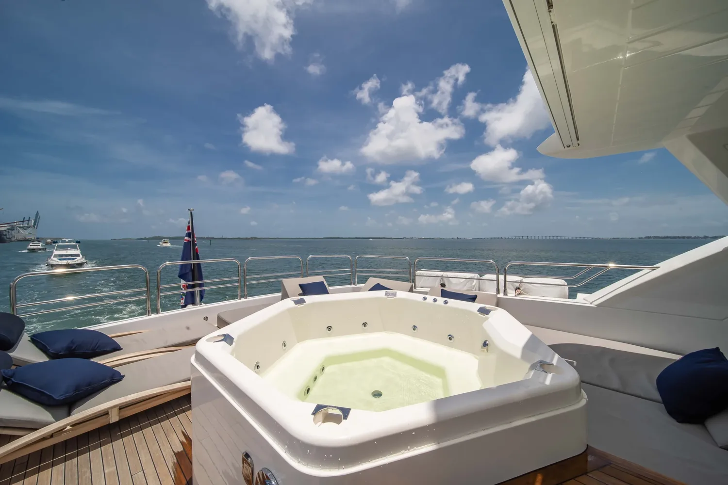 Charter 120 "Viva la Vida" — photo 9