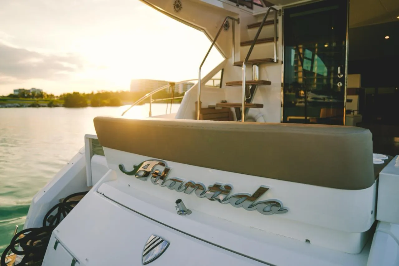 Fairline Squadron 50 — photo 16