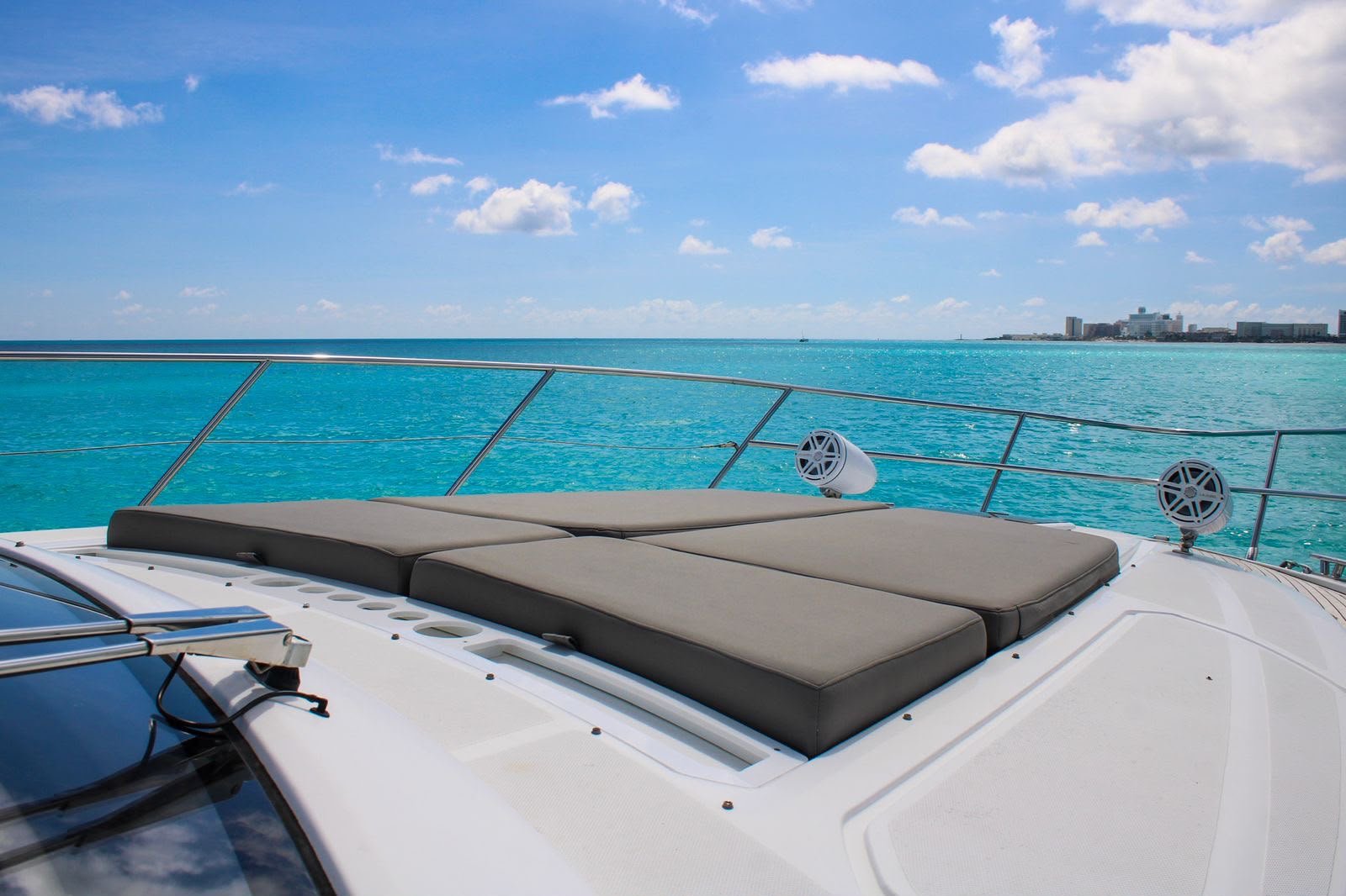 Solárium de popa — Azimut 55 Sport
